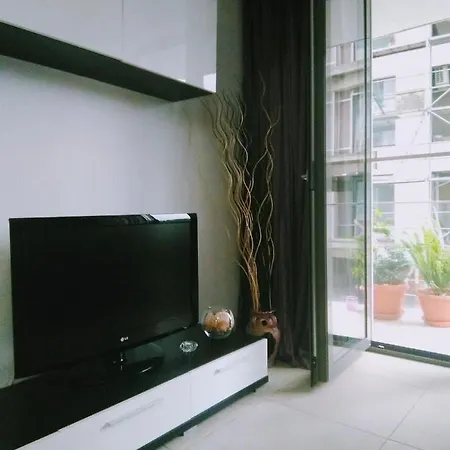 Studio Tudors Residence Apartment *
